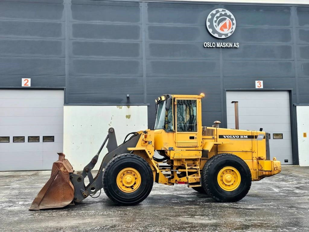 Volvo L90c - Wheel loader: picture 2 Volvo L90c - Wheel loader: picture 2