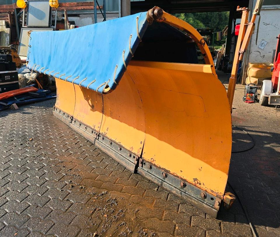 Beilhack PV 29-4 Schneepflug Schneeschild Scheeschieber Winterdienst Unimog U400 300 290 500 427 530 423 318 323 LKW Fendt - Snow plough: picture 1 Beilhack PV 29-4 Schneepflug Schneeschild Scheeschieber Winterdienst Unimog U400 300 290 500 427 530 423 318 323 LKW Fendt - Snow plough: picture 1