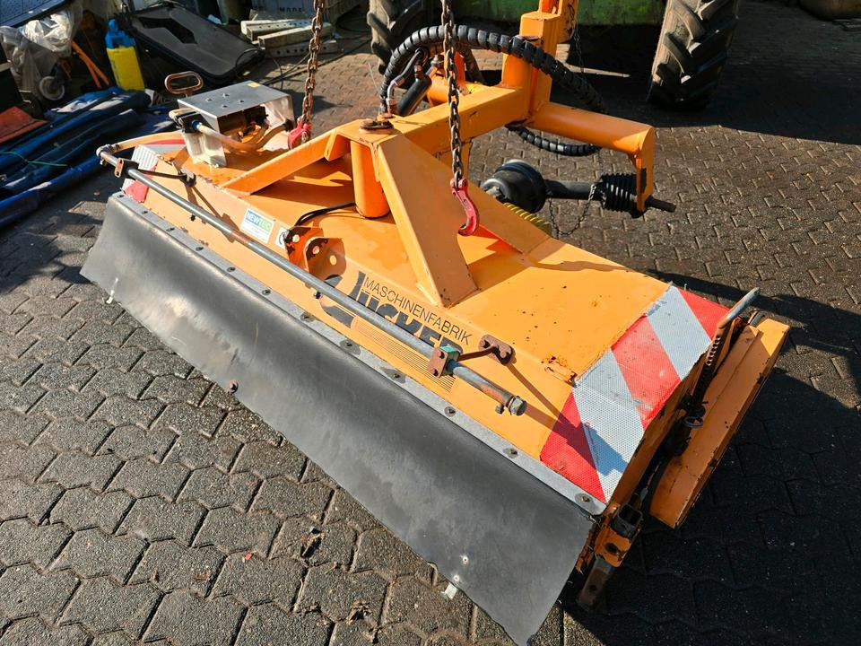 Dücker HDK 160 Kehrmaschine Straßenkehrmaschine Kehrbesen für Multicar Tremo Iseki Kubota - Broom: picture 5 Dücker HDK 160 Kehrmaschine Straßenkehrmaschine Kehrbesen für Multicar Tremo Iseki Kubota - Broom: picture 5