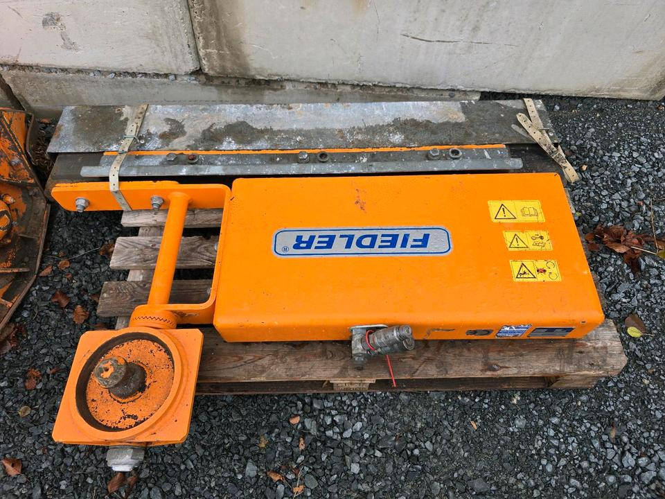 Fiedler FAS 1400 Wallheckenschere Astschere Astkutter Astcutter Lichtraumprofilsäge Lichtraumprofilschere für Mähausleger Böschungsmäher Böschungsmulcher FFA 400 Bagger DUA UNA Dücker Mulag - Flail mower/ Mulcher: picture 1 Fiedler FAS 1400 Wallheckenschere Astschere Astkutter Astcutter Lichtraumprofilsäge Lichtraumprofilschere für Mähausleger Böschungsmäher Böschungsmulcher FFA 400 Bagger DUA UNA Dücker Mulag - Flail mower/ Mulcher: picture 1