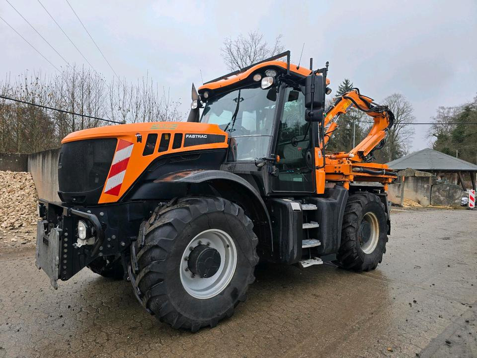 JCB 3200 Fastrac XTRA 2015 220Ps 3220 Bamford Traktor mit Mulag MHU MHS 800 Mähausleger Böschungsmäher Böschungsmulcher - Farm tractor: picture 1 JCB 3200 Fastrac XTRA 2015 220Ps 3220 Bamford Traktor mit Mulag MHU MHS 800 Mähausleger Böschungsmäher Böschungsmulcher - Farm tractor: picture 1