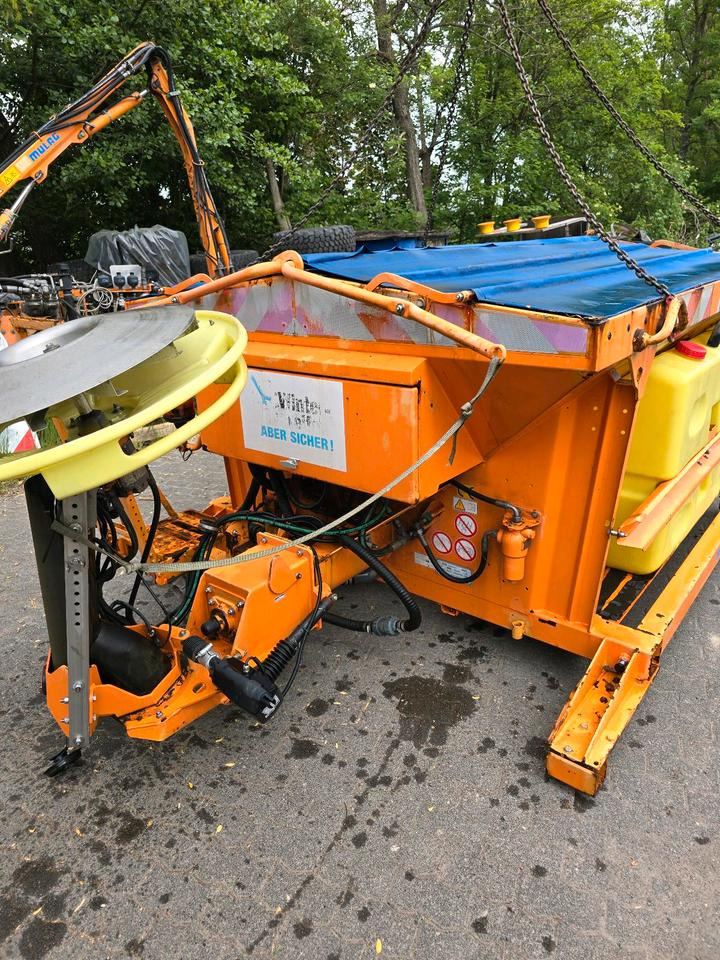 Küpper Weisser ISM STA 95 2,5M3 für Unimog UGN UGE 424 427 405 U300 U 300 400 500 MERCEDES-BENZ 218 219 318 323 423 427 327 430 429 430 435 Salzsilo Streuautomat Winterdienst - Sand/ Salt spreader: picture 3 Küpper Weisser ISM STA 95 2,5M3 für Unimog UGN UGE 424 427 405 U300 U 300 400 500 MERCEDES-BENZ 218 219 318 323 423 427 327 430 429 430 435 Salzsilo Streuautomat Winterdienst - Sand/ Salt spreader: picture 3