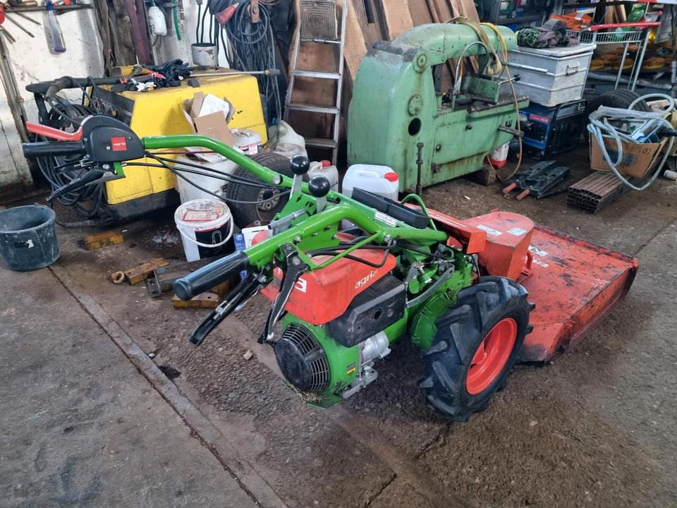 Motormäher Agria 5500 KL Grizzly Böschungsmulcher Hangmäher Reform Aebi Rasenmäher Mähausleger Böschungsmulcher Seitenmulcher Mulchgerät - Garden mower: picture 1 Motormäher Agria 5500 KL Grizzly Böschungsmulcher Hangmäher Reform Aebi Rasenmäher Mähausleger Böschungsmulcher Seitenmulcher Mulchgerät - Garden mower: picture 1