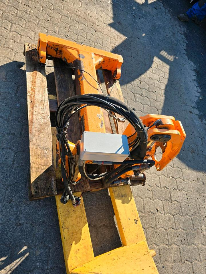 Mulag TR Torsionsrahmen Unimog 405 U300 300 U 400 500 Mercedes-Benz Böschungsmäher Böschungsmulcher Mähausleger FME 600 700 MKM FMK - Boom mower: picture 4 Mulag TR Torsionsrahmen Unimog 405 U300 300 U 400 500 Mercedes-Benz Böschungsmäher Böschungsmulcher Mähausleger FME 600 700 MKM FMK - Boom mower: picture 4