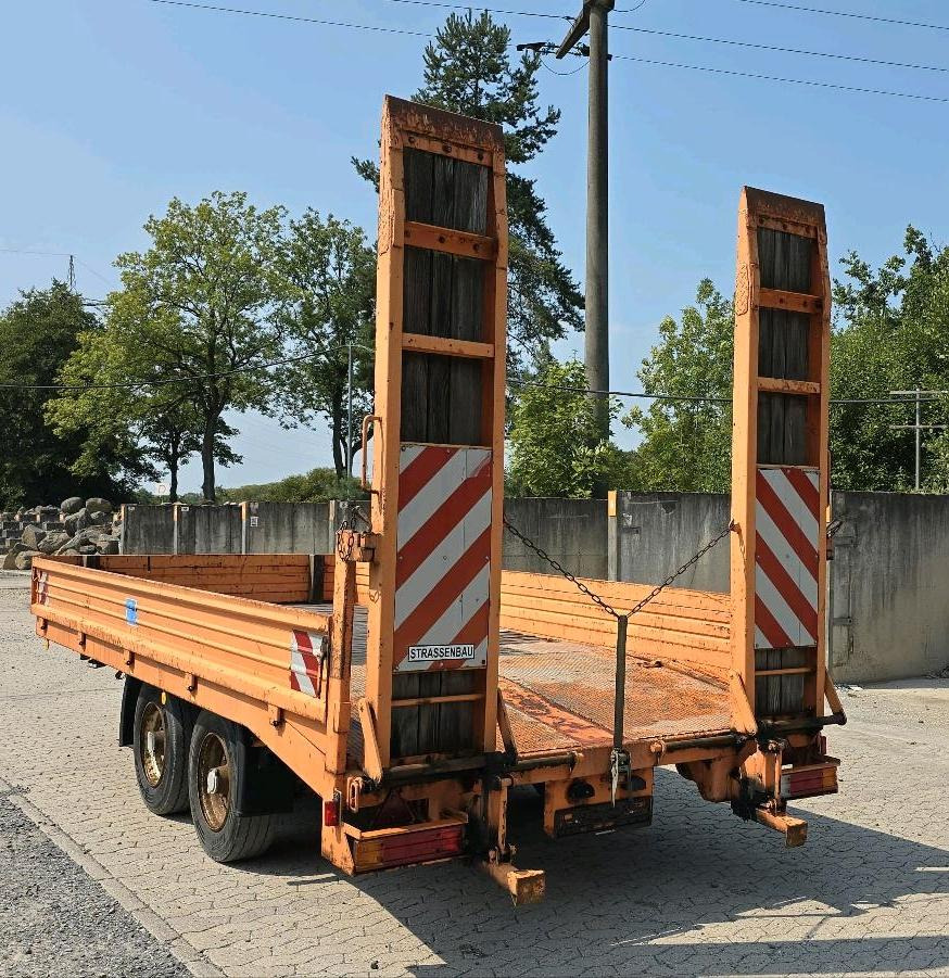 Müller Mitteltal ETÜ-TA Tandem-Tieflder Tüv 8/26 Tieflader Auffahrrampen - Low loader trailer: picture 5 Müller Mitteltal ETÜ-TA Tandem-Tieflder Tüv 8/26 Tieflader Auffahrrampen - Low loader trailer: picture 5