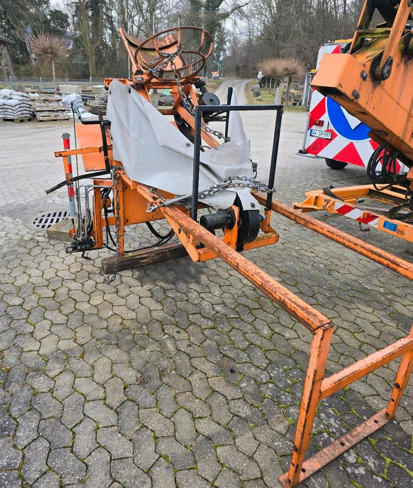 Schmailzl SKR 2 Sinkastenreiniger Schachkuli Gulliheber Dautel Schachtheber - Municipal/ Special vehicle: picture 4 Schmailzl SKR 2 Sinkastenreiniger Schachkuli Gulliheber Dautel Schachtheber - Municipal/ Special vehicle: picture 4