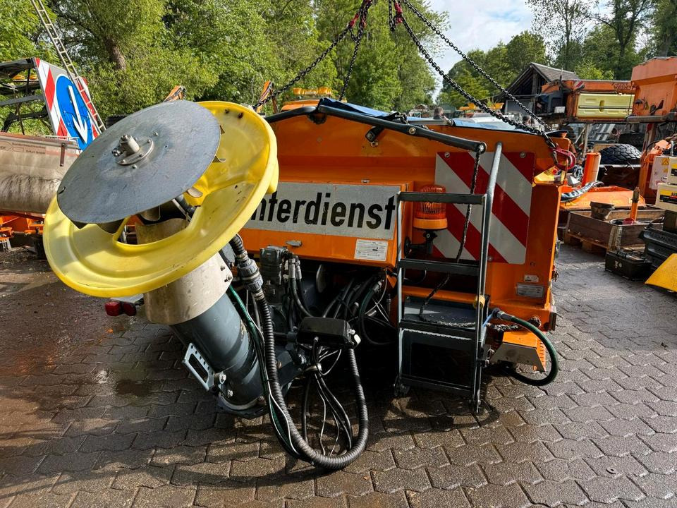 Salzstreuer Küpper-Weisser 2,7m3 IMS IMSSL F25027 HFS für Unimog UGN UGE 424 427 405 U300 U 300 400 500 MERCEDES-BENZ 218 219 318 323 423 427 327 430 429 430 435 Salzsilo Streuautomat Winterdienst - Sand/ Salt spreader: picture 2 Salzstreuer Küpper-Weisser 2,7m3 IMS IMSSL F25027 HFS für Unimog UGN UGE 424 427 405 U300 U 300 400 500 MERCEDES-BENZ 218 219 318 323 423 427 327 430 429 430 435 Salzsilo Streuautomat Winterdienst - Sand/ Salt spreader: picture 2