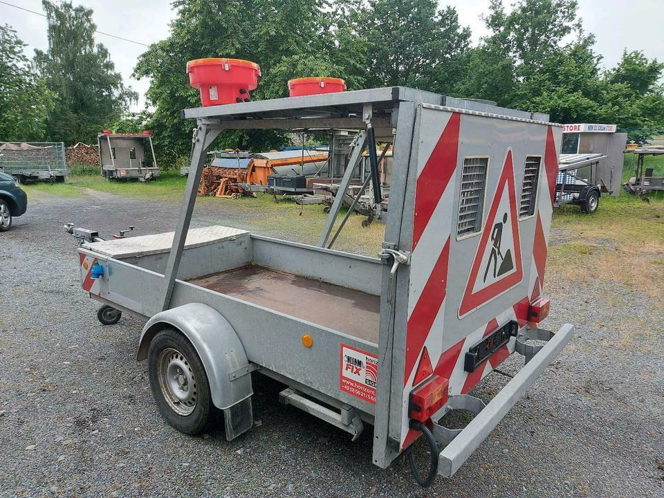 Trebbiner Absperrtafel vz615 616 Sperrwand Leitanhänger Sicherung - Trailer: picture 2 Trebbiner Absperrtafel vz615 616 Sperrwand Leitanhänger Sicherung - Trailer: picture 2