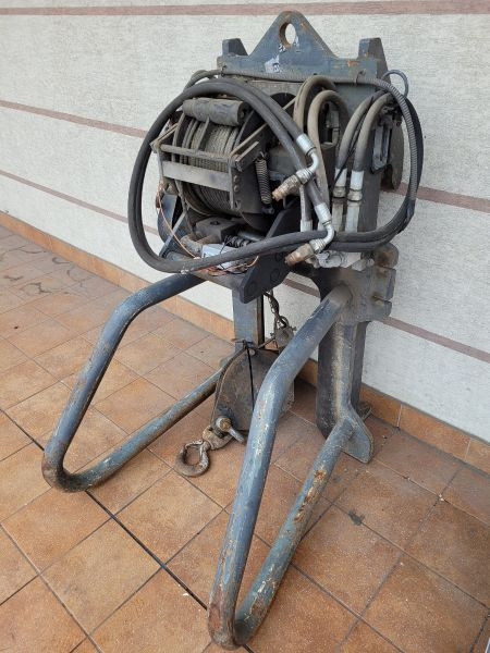 Wciągarka 3,8T do ładowarki obrotowej Dieci Pegasus 40.17, 40.18, 38.16, 45.21 - Other machinery for Aerial platform: picture 1 Wciągarka 3,8T do ładowarki obrotowej Dieci Pegasus 40.17, 40.18, 38.16, 45.21 - Other machinery for Aerial platform: picture 1