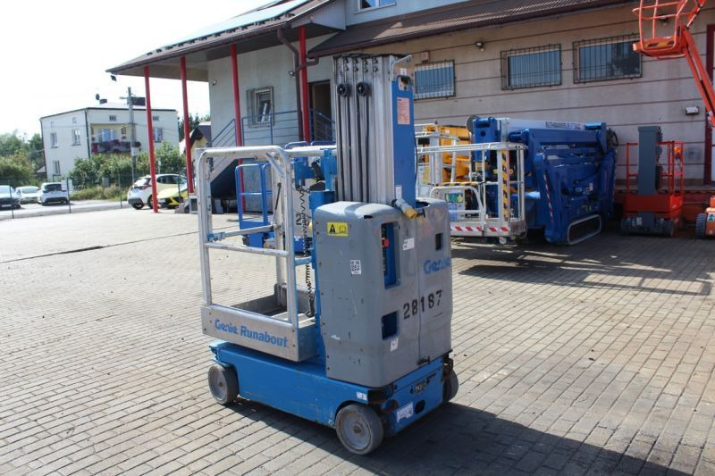 Podnośnik koszowy masztowy elektryczny 8 m Genie GR20 - Vertical mast lift: picture 4 Podnośnik koszowy masztowy elektryczny 8 m Genie GR20 - Vertical mast lift: picture 4