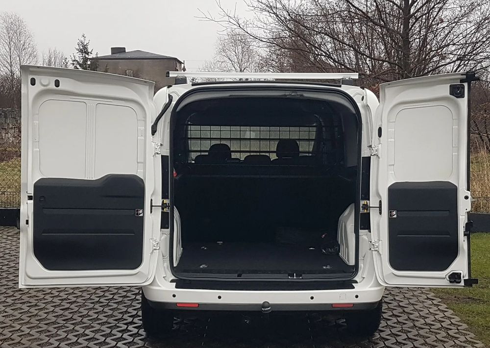 Fiat Doblo 1.6 Multijet 16V Easy - Car: picture 5 Fiat Doblo 1.6 Multijet 16V Easy - Car: picture 5
