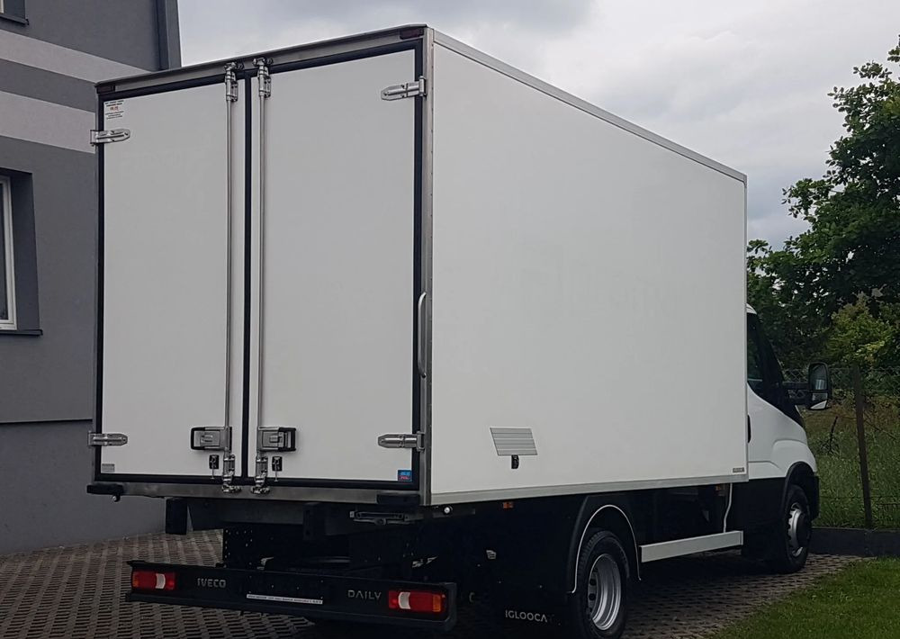 Iveco 72-180 DAILY 8EP KONTENER IZOTERMA 4,16x2,10x2,09 DMC 7200 KG KLIMATRONIK TEMPOMAT KRAJOWY - Box truck: picture 4 Iveco 72-180 DAILY 8EP KONTENER IZOTERMA 4,16x2,10x2,09 DMC 7200 KG KLIMATRONIK TEMPOMAT KRAJOWY - Box truck: picture 4