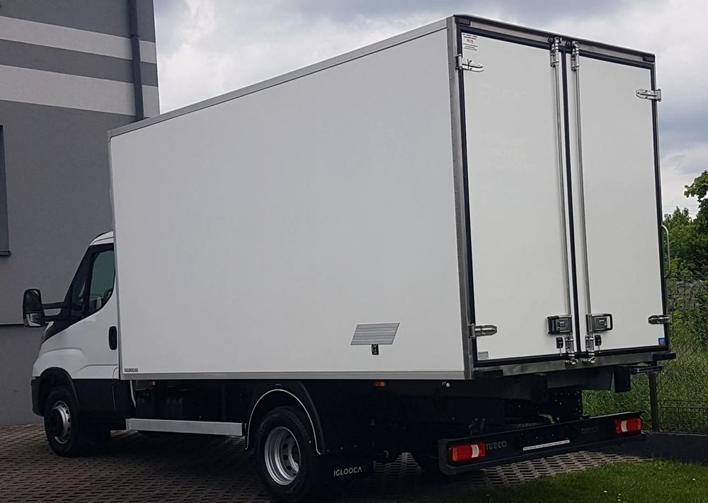 Iveco 72-180 DAILY 8EP KONTENER IZOTERMA 4,16x2,10x2,09 DMC 7200 KG KLIMATRONIK TEMPOMAT KRAJOWY - Box truck: picture 3 Iveco 72-180 DAILY 8EP KONTENER IZOTERMA 4,16x2,10x2,09 DMC 7200 KG KLIMATRONIK TEMPOMAT KRAJOWY - Box truck: picture 3