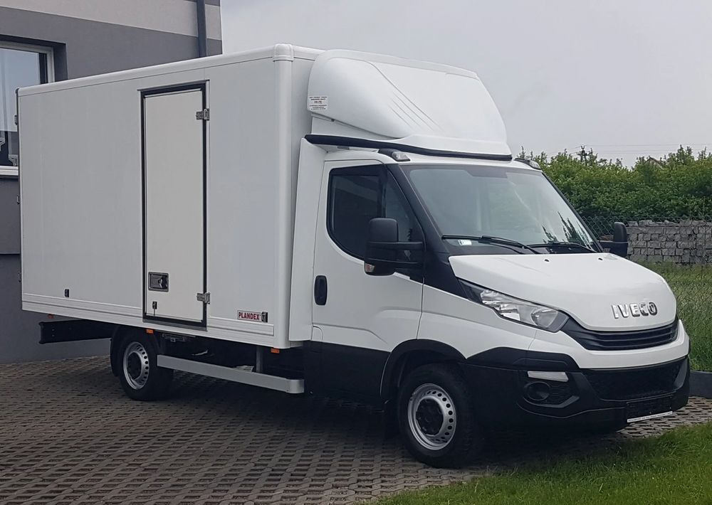 Iveco DAILY 3,0 KLIMA 8EP KONTENER 4,22x2,10x2,11 AC KRAJOWY DMC 3500 KG 35S15 - Box van: picture 1 Iveco DAILY 3,0 KLIMA 8EP KONTENER 4,22x2,10x2,11 AC KRAJOWY DMC 3500 KG 35S15 - Box van: picture 1