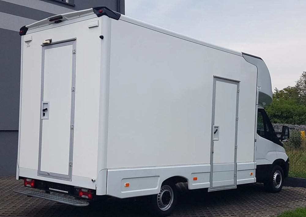 Iveco DAILY KONTENER NISKOPODŁOGOWY 4,31x2,24x2,43 FOODTRUCK SKLEP KAMPER KLIMA BAR KONIOWÓZ - Box van: picture 4 Iveco DAILY KONTENER NISKOPODŁOGOWY 4,31x2,24x2,43 FOODTRUCK SKLEP KAMPER KLIMA BAR KONIOWÓZ - Box van: picture 4