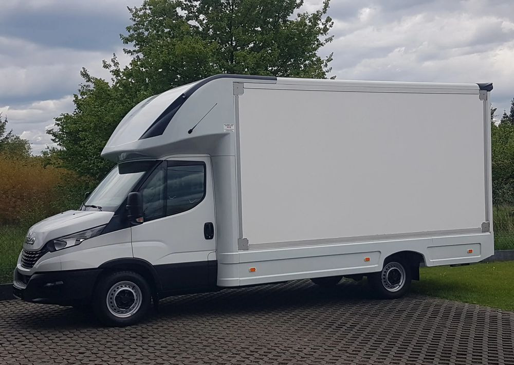 Iveco DAILY KONTENER NISKOPODŁOGOWY 4,43x2,23x2,42 SKLEP FOODTRUCK BAR KLIMA KONIOWÓZ KAMPER - Box van: picture 2 Iveco DAILY KONTENER NISKOPODŁOGOWY 4,43x2,23x2,42 SKLEP FOODTRUCK BAR KLIMA KONIOWÓZ KAMPER - Box van: picture 2