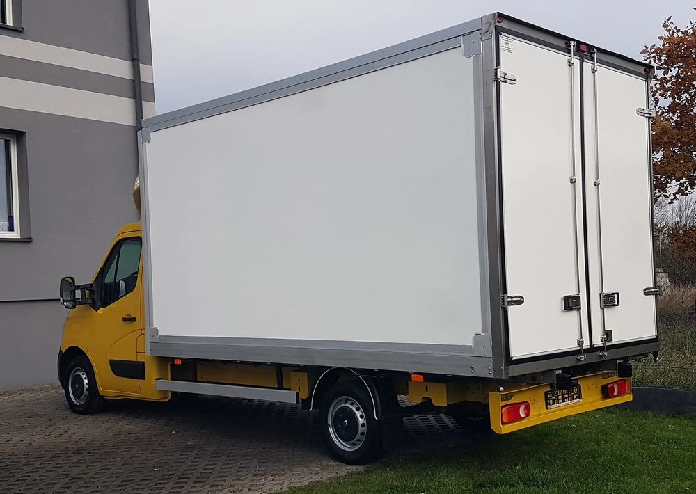 Renault MASTER KONTENER 8EP 4,21x2,23x2,22 KLIMA KRAJOWY MANUAL 6-BIEGÓW - Box van: picture 3 Renault MASTER KONTENER 8EP 4,21x2,23x2,22 KLIMA KRAJOWY MANUAL 6-BIEGÓW - Box van: picture 3