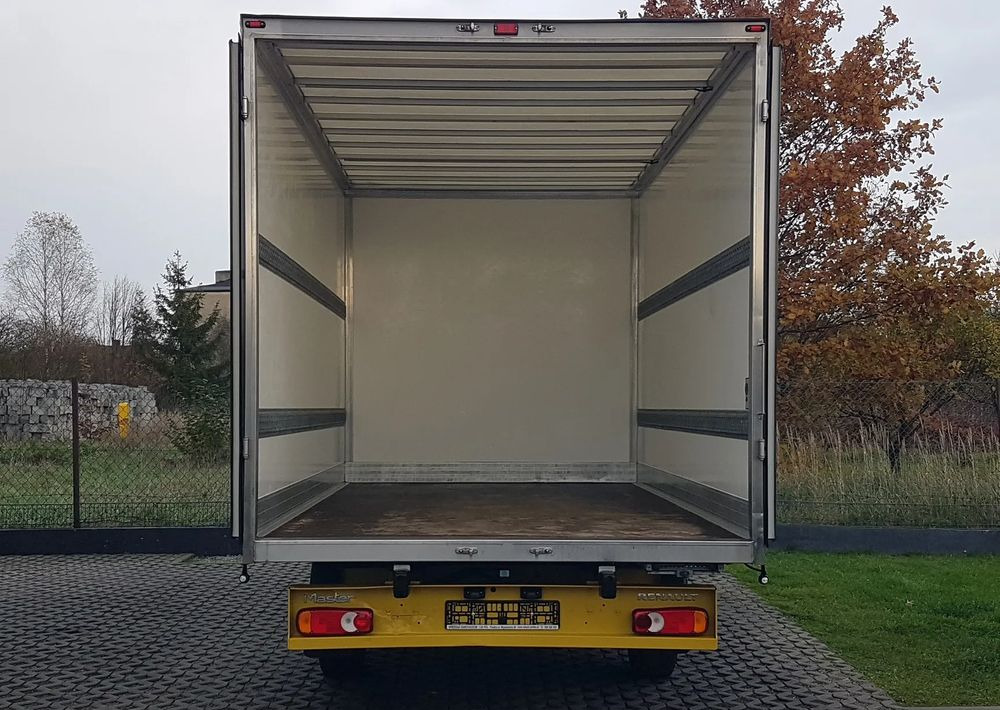 Renault MASTER KONTENER 8EP 4,21x2,23x2,22 KLIMA KRAJOWY MANUAL 6-BIEGÓW - Box van: picture 5 Renault MASTER KONTENER 8EP 4,21x2,23x2,22 KLIMA KRAJOWY MANUAL 6-BIEGÓW - Box van: picture 5
