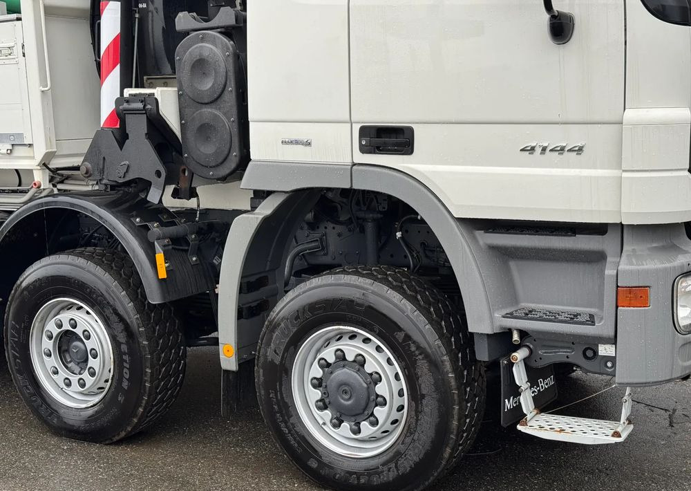 Mercedes-Benz * Mercedes 8x6 Actros 4144 * HDS Palfinger 150002 + FLY JIB PJ 170 * Dźwig * 40 TON * Wyciągarka * 35 Metrów * Kosz * - Crane truck: picture 5 Mercedes-Benz * Mercedes 8x6 Actros 4144 * HDS Palfinger 150002 + FLY JIB PJ 170 * Dźwig * 40 TON * Wyciągarka * 35 Metrów * Kosz * - Crane truck: picture 5