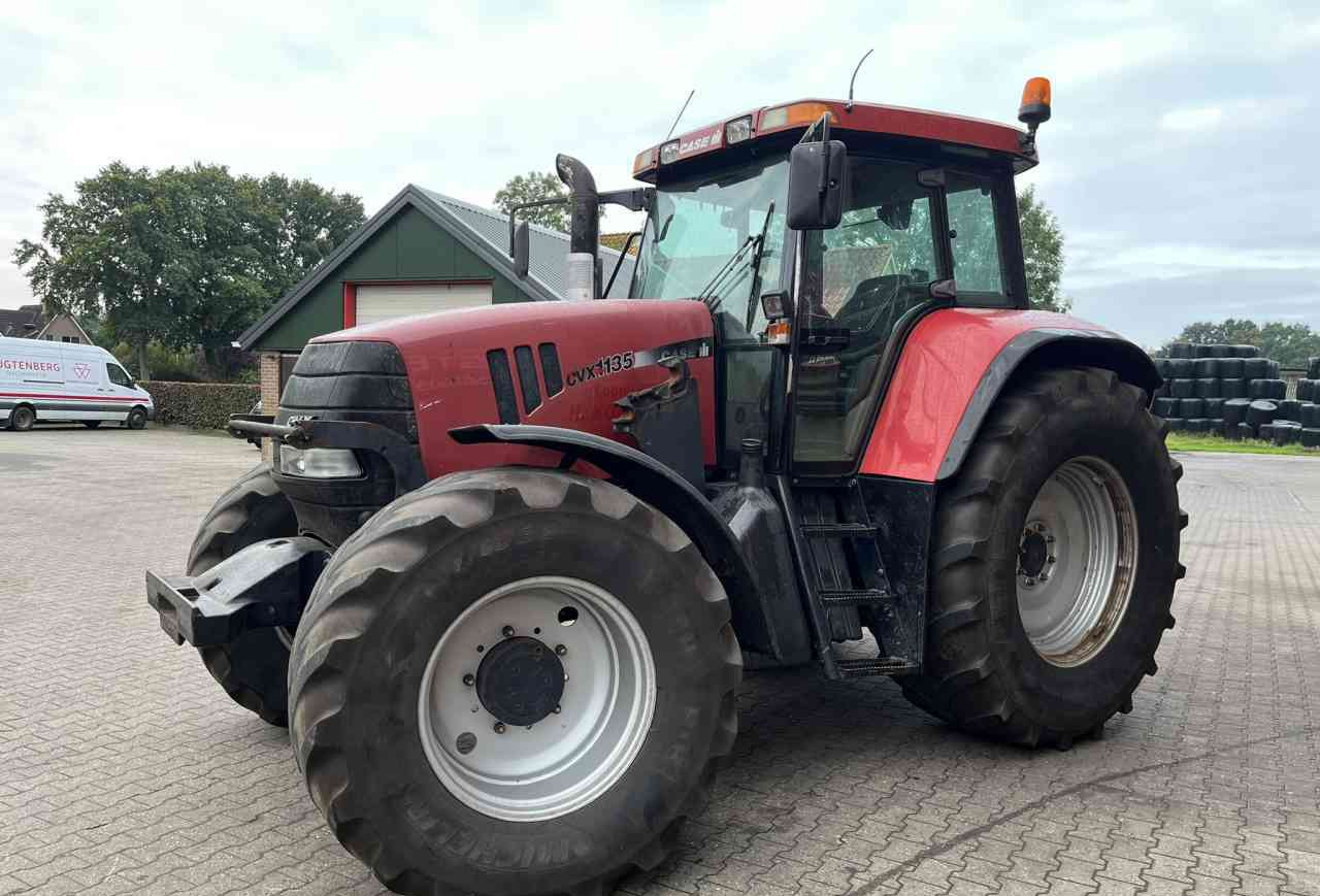 Case-IH CVX 1135 Tractoren - Farm tractor: picture 2 Case-IH CVX 1135 Tractoren - Farm tractor: picture 2