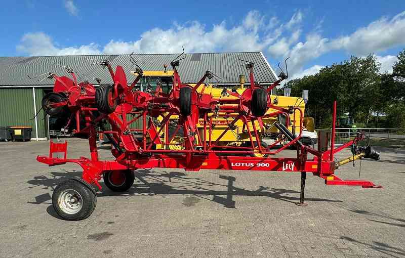 Lely Lotus 900 - Tedder/ Rake: picture 3 Lely Lotus 900 - Tedder/ Rake: picture 3