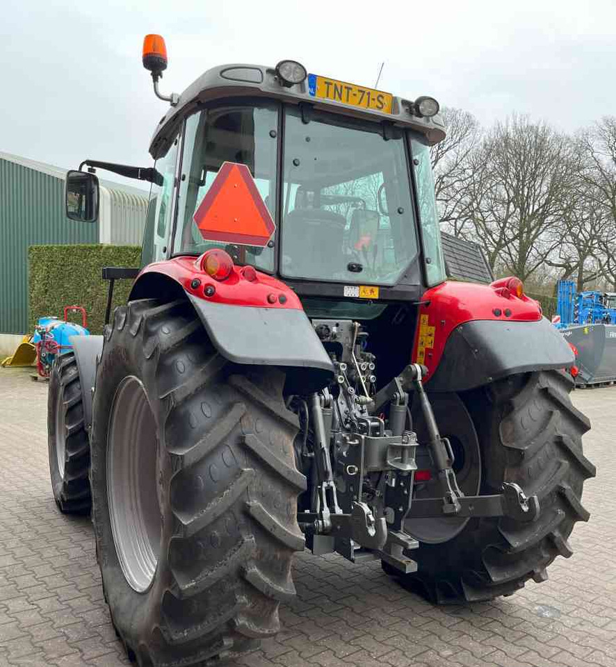 Massey Ferguson 5435 Dyna-4 1900 Draaiuren! Tractoren Verkocht/Sold - Farm tractor: picture 5 Massey Ferguson 5435 Dyna-4 1900 Draaiuren! Tractoren Verkocht/Sold - Farm tractor: picture 5