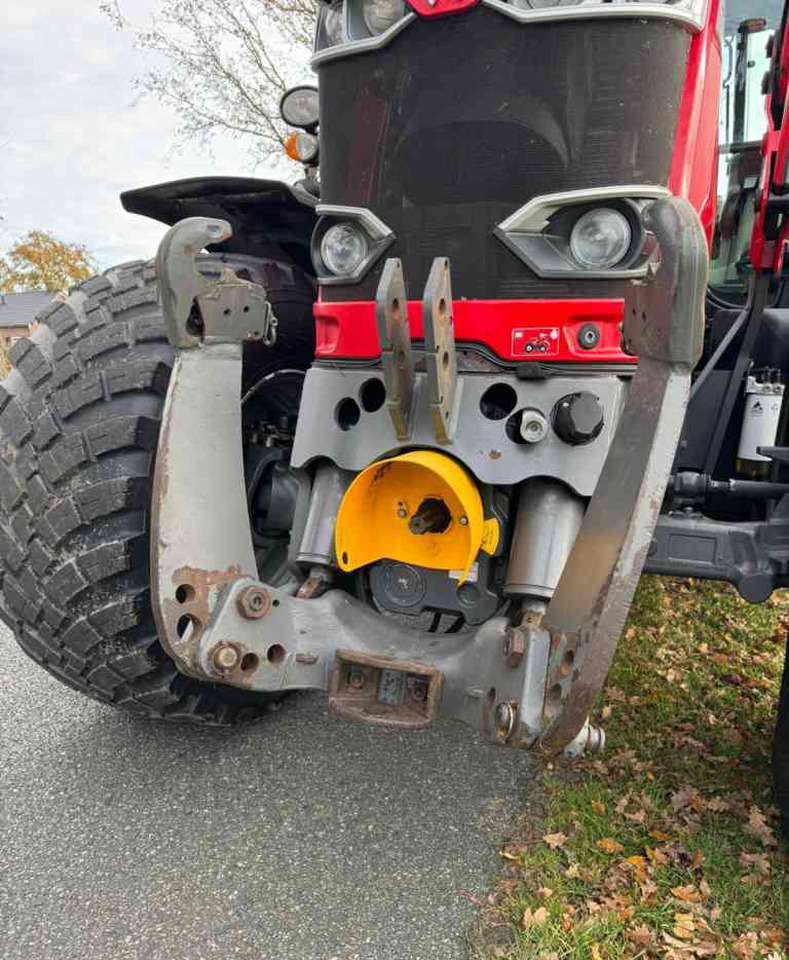 Massey Ferguson 7715S Dyna-6 Efficient Tractoren - Farm tractor: picture 5 Massey Ferguson 7715S Dyna-6 Efficient Tractoren - Farm tractor: picture 5
