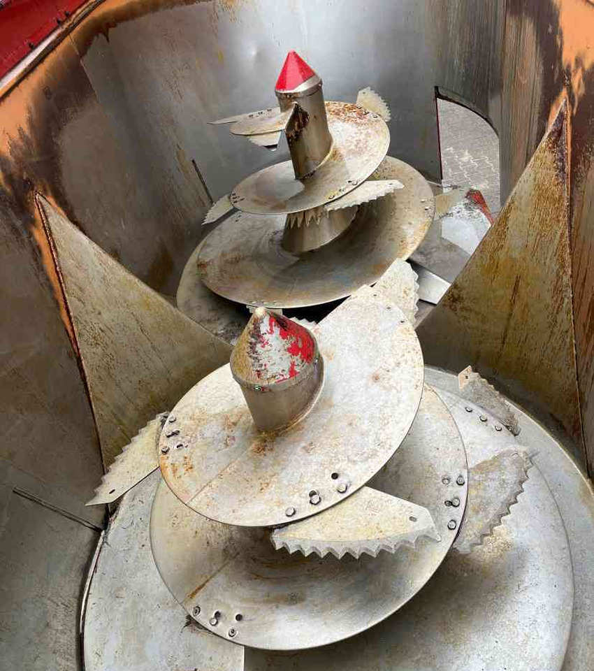 Forage mixer wagon Strautmann Verti-Mix 2401 Voermengwagen, voerwagen, mixer, voermachines: picture 7 Forage mixer wagon Strautmann Verti-Mix 2401 Voermengwagen, voerwagen, mixer, voermachines: picture 7