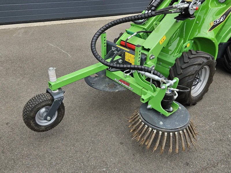 Avant Onkruidborstel 60cm - Attachment for Agricultural machinery: picture 1 Avant Onkruidborstel 60cm - Attachment for Agricultural machinery: picture 1