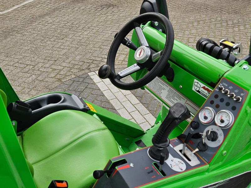 Compact track loader Avant 423 mini-shovel: picture 20