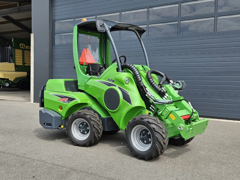 Avant 528 Rental mini-shovel - Compact track loader: picture 1 Avant 528 Rental mini-shovel - Compact track loader: picture 1