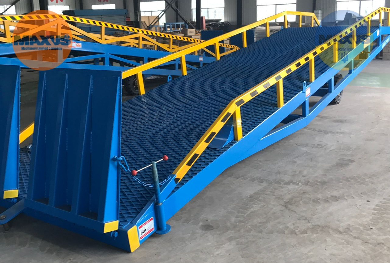 Maxus NEUE mobile Ladebühne mit einer Kapazität von 10 Tonnen - Loading ramp: picture 2 Maxus NEUE mobile Ladebühne mit einer Kapazität von 10 Tonnen - Loading ramp: picture 2
