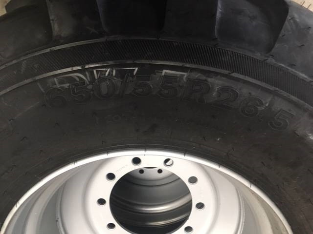Wheels and tires for Agricultural machinery BKT 650/55 R26.5 BKT FL 630 op velg: picture 13