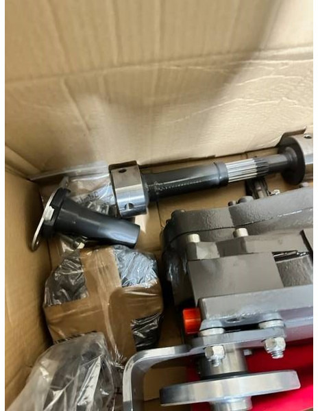 Fendt 400/700/800 frontaftakas, Frontpto Nieuw! - Spare parts for Agricultural machinery: picture 4 Fendt 400/700/800 frontaftakas, Frontpto Nieuw! - Spare parts for Agricultural machinery: picture 4