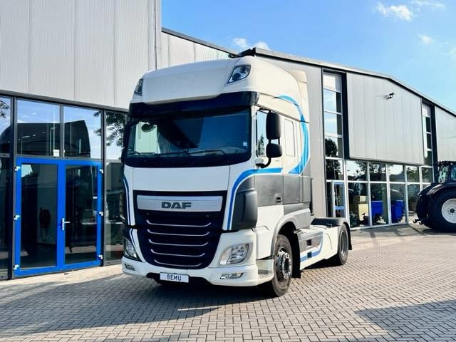 DAF XF 106 460 Super Space Cab 780.000km - Tractor unit: picture 1 DAF XF 106 460 Super Space Cab 780.000km - Tractor unit: picture 1