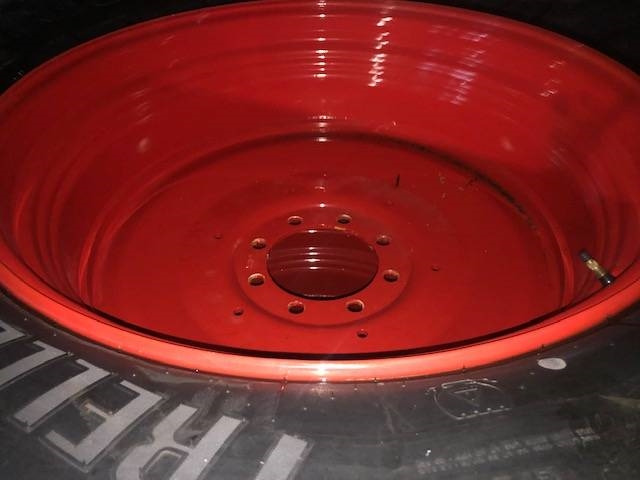 Trelleborg 650/65 R38 + 540/65 R28 TM800 - Wheels and tires for Agricultural machinery: picture 5 Trelleborg 650/65 R38 + 540/65 R28 TM800 - Wheels and tires for Agricultural machinery: picture 5