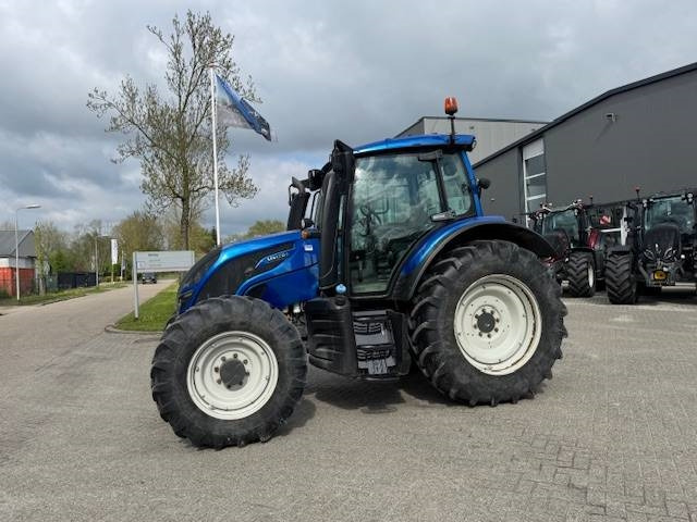 Valtra N134 Versu Smart Touch, GPS - Farm tractor: picture 2 Valtra N134 Versu Smart Touch, GPS - Farm tractor: picture 2