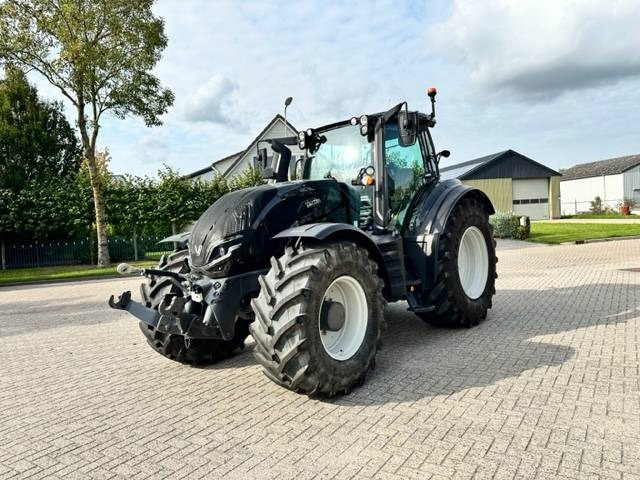 Valtra T235 Direct Smart Touch TWINTRAC! 745 HOURS - Farm tractor: picture 2 Valtra T235 Direct Smart Touch TWINTRAC! 745 HOURS - Farm tractor: picture 2