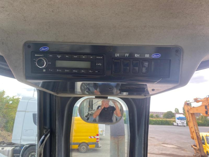 Bulldozer Komatsu D61PX: picture 13