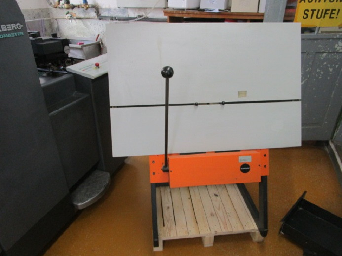 PLATTENSTANZE BACHER 2048 - Printing machinery: picture 3 PLATTENSTANZE BACHER 2048 - Printing machinery: picture 3
