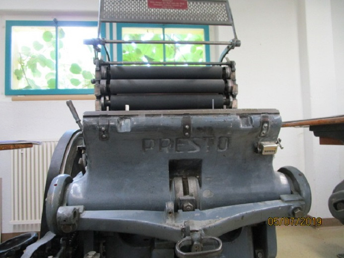 STANZMASCHINE PRESTO 4030 - Printing machinery: picture 3 STANZMASCHINE PRESTO 4030 - Printing machinery: picture 3