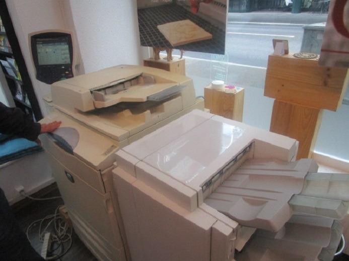 XEROX DC250 (Drucken, Kopieren, Scannen) mit Broschürenfinischer - Printing machinery: picture 2 XEROX DC250 (Drucken, Kopieren, Scannen) mit Broschürenfinischer - Printing machinery: picture 2