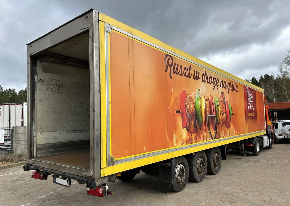 Schmitz Cargobull CHŁODNIA / IZOTERMA / KONTENER / MAGAZYN / 3 SZTUKI !! - Refrigerator semi-trailer: picture 4 Schmitz Cargobull CHŁODNIA / IZOTERMA / KONTENER / MAGAZYN / 3 SZTUKI !! - Refrigerator semi-trailer: picture 4