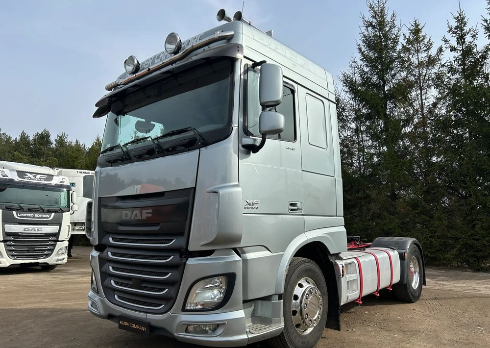 DAF XF 106 440 KM / AUTOMAT / RETARDER / HYDRAULIKA HYVA / ALUFELGI ALCOA / 2017 ROK !! - Tractor unit: picture 3 DAF XF 106 440 KM / AUTOMAT / RETARDER / HYDRAULIKA HYVA / ALUFELGI ALCOA / 2017 ROK !! - Tractor unit: picture 3