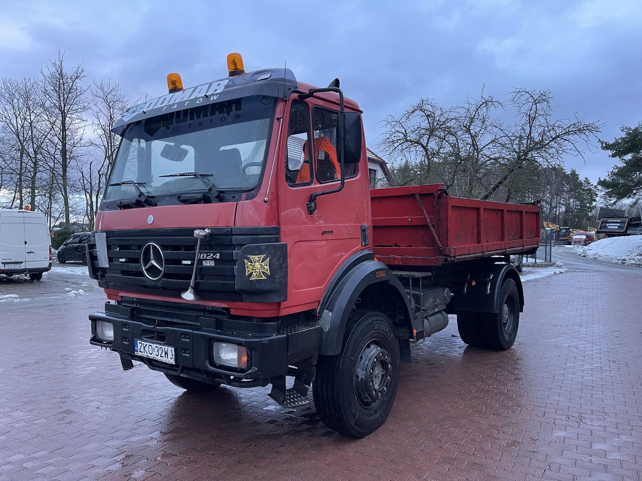 MERCEDES-BENZ 1824 - Tipper: picture 3 MERCEDES-BENZ 1824 - Tipper: picture 3