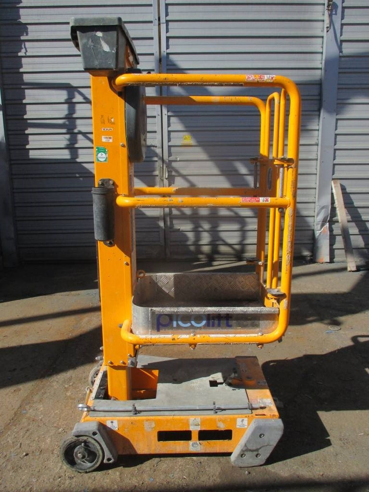 JLG Pecolift - Vertical mast lift: picture 1 JLG Pecolift - Vertical mast lift: picture 1