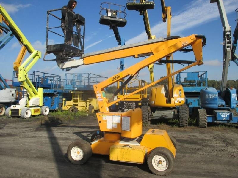 Niftylift HR 12 N D E Bi-Energy - Articulated boom: picture 1 Niftylift HR 12 N D E Bi-Energy - Articulated boom: picture 1