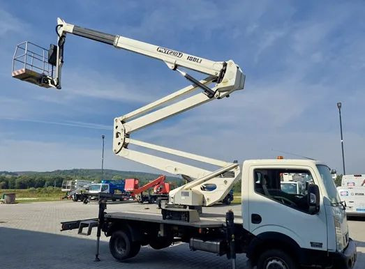 Nissan NT 400 CABSTAR podnośnik koszowy ISOLI PNT 210 JD4 - Truck mounted aerial platform: picture 2 Nissan NT 400 CABSTAR podnośnik koszowy ISOLI PNT 210 JD4 - Truck mounted aerial platform: picture 2