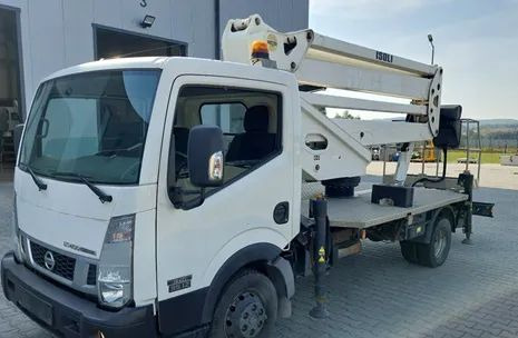 Nissan NT 400 CABSTAR podnośnik koszowy ISOLI PNT 210 JD4 - Truck mounted aerial platform: picture 5 Nissan NT 400 CABSTAR podnośnik koszowy ISOLI PNT 210 JD4 - Truck mounted aerial platform: picture 5
