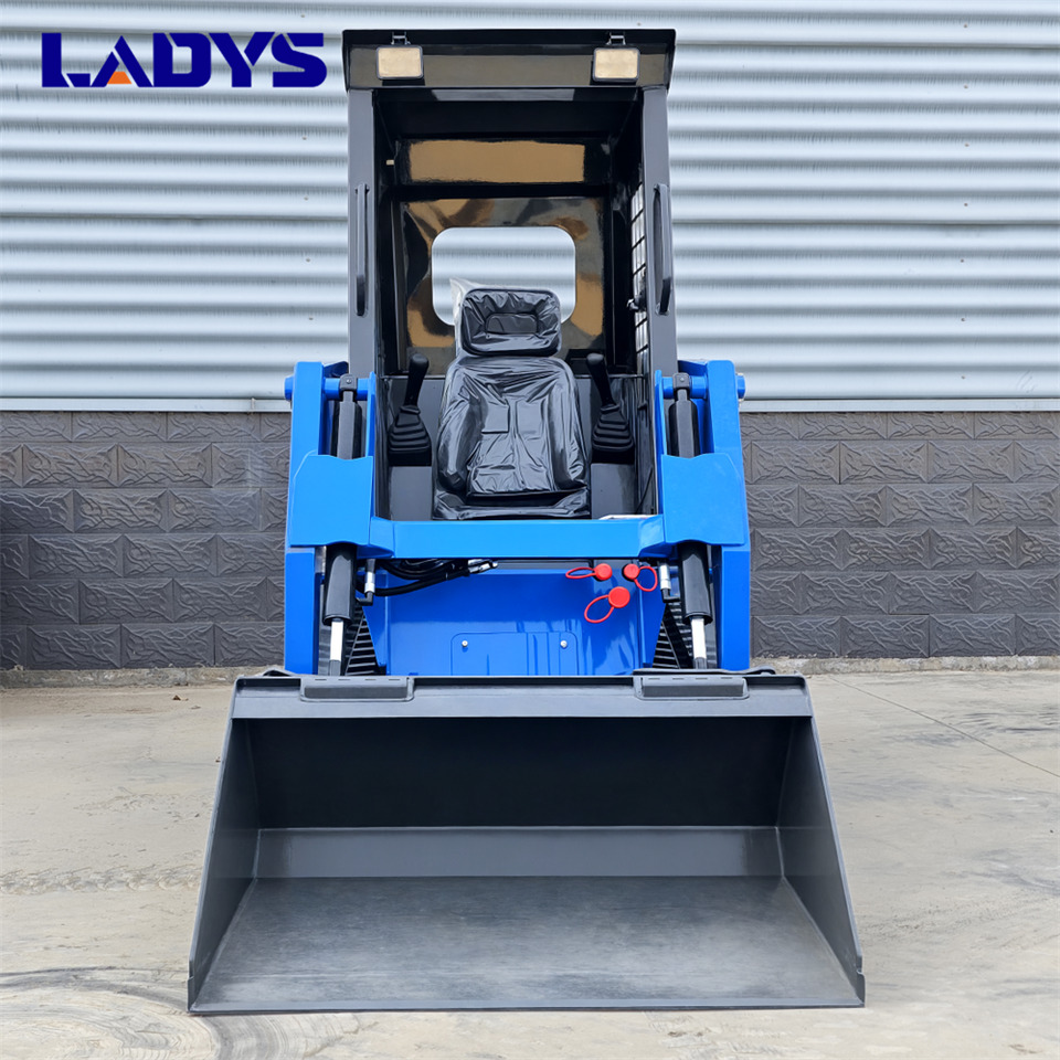 LADYS LADYS LA670 Mini Small Skid Steer Loader Compact Track Diesel Mini Skid Steer Loader For Sale With Small Mini Skid Steer Attachments 4 In 1 Bucket - Skid steer loader: picture 5 LADYS LADYS LA670 Mini Small Skid Steer Loader Compact Track Diesel Mini Skid Steer Loader For Sale With Small Mini Skid Steer Attachments 4 In 1 Bucket - Skid steer loader: picture 5
